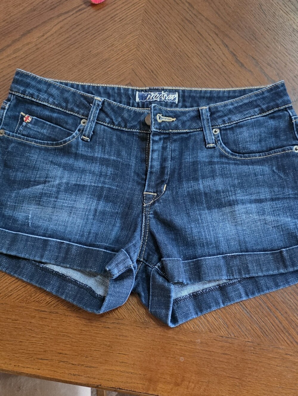 HUDSON Jean Shorts. EUC. Size 29.  Med Bue.
